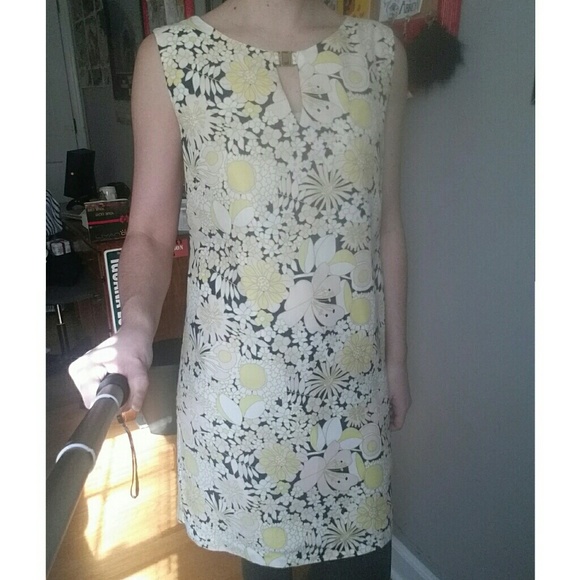 Floral Dress - Picture 3 of 5